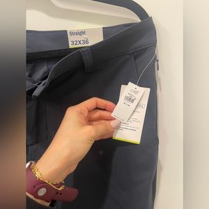 Men’s straight leg active pants